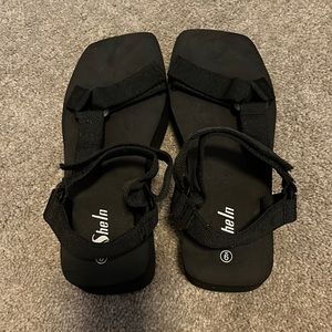 Shein Size 9 Black Platform Sandals